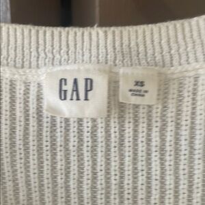GAP White Knit V Neck Sweater
